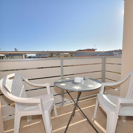 Condominio Bristol Бібіоне Екстер'єр фото